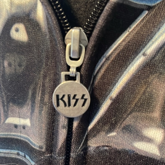 KISS Sweater - Picture 3 of 5